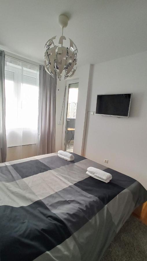 Luxury Apartments Parking In Garage Ni Exterior foto